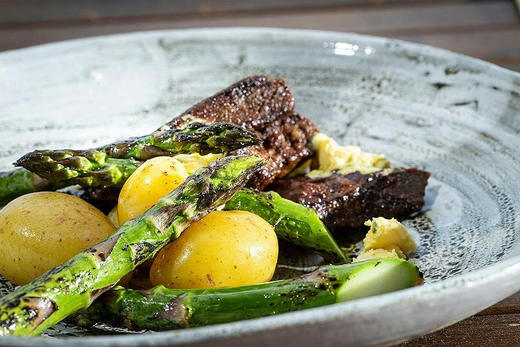 Paistettua Maksaa Ja Grillattua Parsaa Ruoka Maaseudun Tulevaisuus Paistettua Maksaa Ja Grillattua Parsaa Ruoka Maaseudun Tulevaisuus