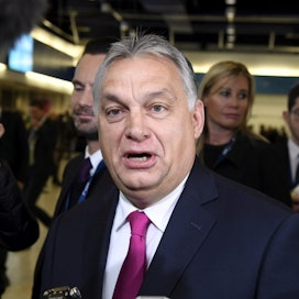Pääministeri Viktor Orbanin johtama Unkarin hallitus sai maaliskuun lopulla toistaiseksi voimassa olevan valtuudet hallita maata ohi parlamentin. LEHTIKUVA / Markku Ulander