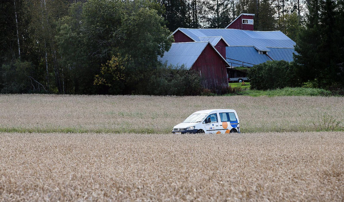 Postinjakelu takkuaa pahanpäiväisesti, Suomen Vesikoulutuksen tiedotteessa todetaan.