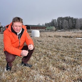  Tavoitteena pitää olla kaksi tonnia lisää nurmisatoa joka tilalla, Hankkijan tutkimuspäällikkö Juha Salopelto haastaa.