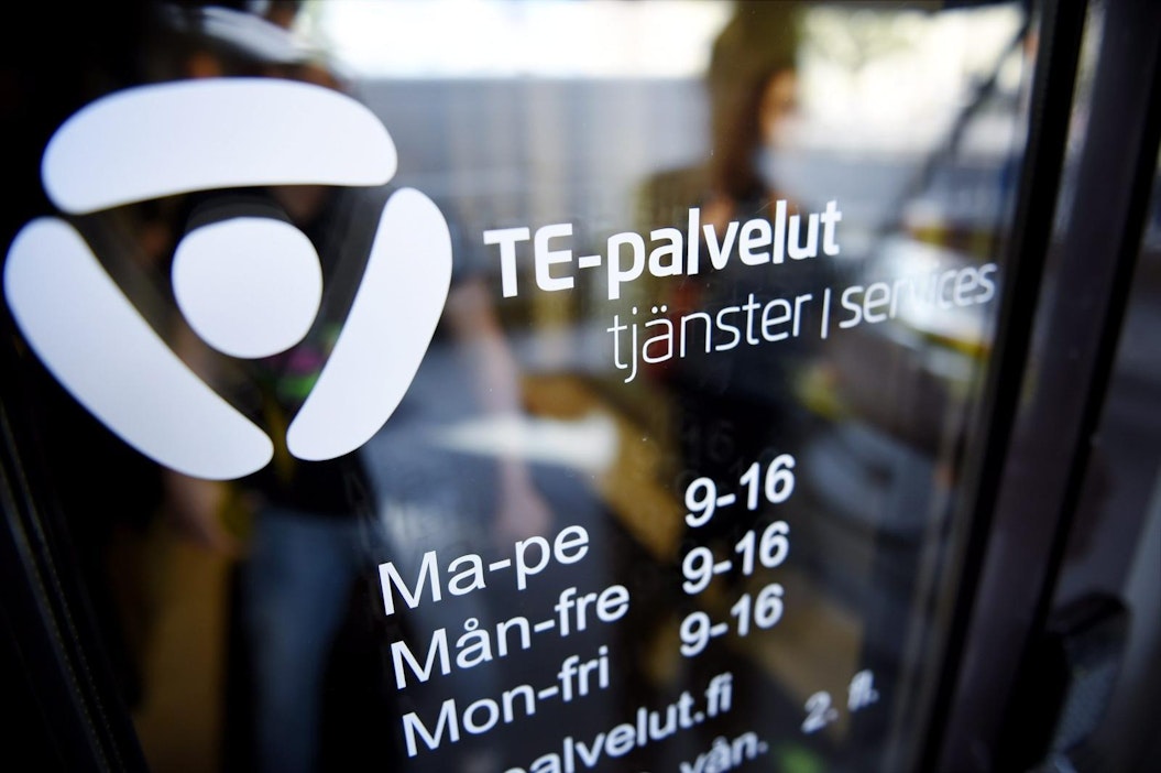 Työttömyysasteen trendiluku oli elokuussa 6,7 prosenttia. LEHTIKUVA / ANTTI AIMO-KOIVISTO