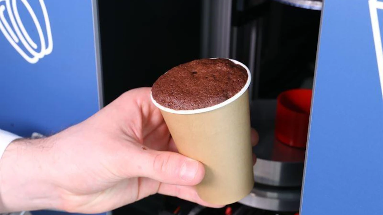 Käyttäjä voi valita makean tai suolaisen leivonnaisen, ja yksilöidä sen makua tai parantaa ravintokoostumusta proteiini- ja ravintokuituvaihtoehdoilla.