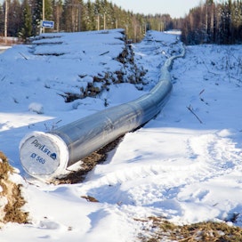 Talvivaaran kaivoksesta Nuasjärveen purkavan putken työmaa vuonna 2015.