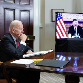 Yhdysvaltain presidentin Joe Bidenin on määrä keskustella tänään puhelimitse Kiinan presidentin Xi Jinpingin kanssa. Arkistokuva. LEHTIKUVA / AFP