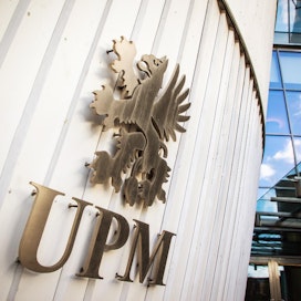 UPM:n vertailukelpoinen liikevoitto kutistui toisella vuosineljänneksellä 41 prosenttia 203 miljoonaan euroon, mikä oli 9,8 prosenttia liikevaihdosta. Viime vuonna vastaavalla jaksolla liiketulosprosentti oli 13,2.