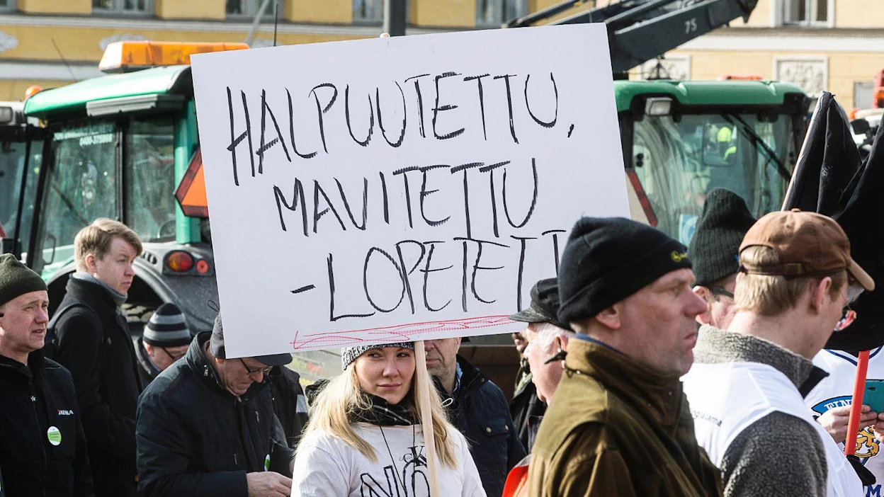 Maaliskuussa Helsingissä järjestetyssä viljelijöiden mielenilmauksessa vaadittiin Mavin johdon eroa.