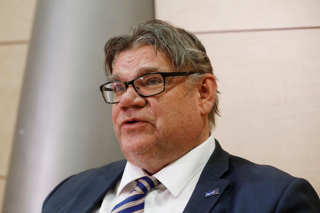 Timo Soini arvostelee Helsingin pormestarin Jan Vapaavuoren sote-kapinaa.