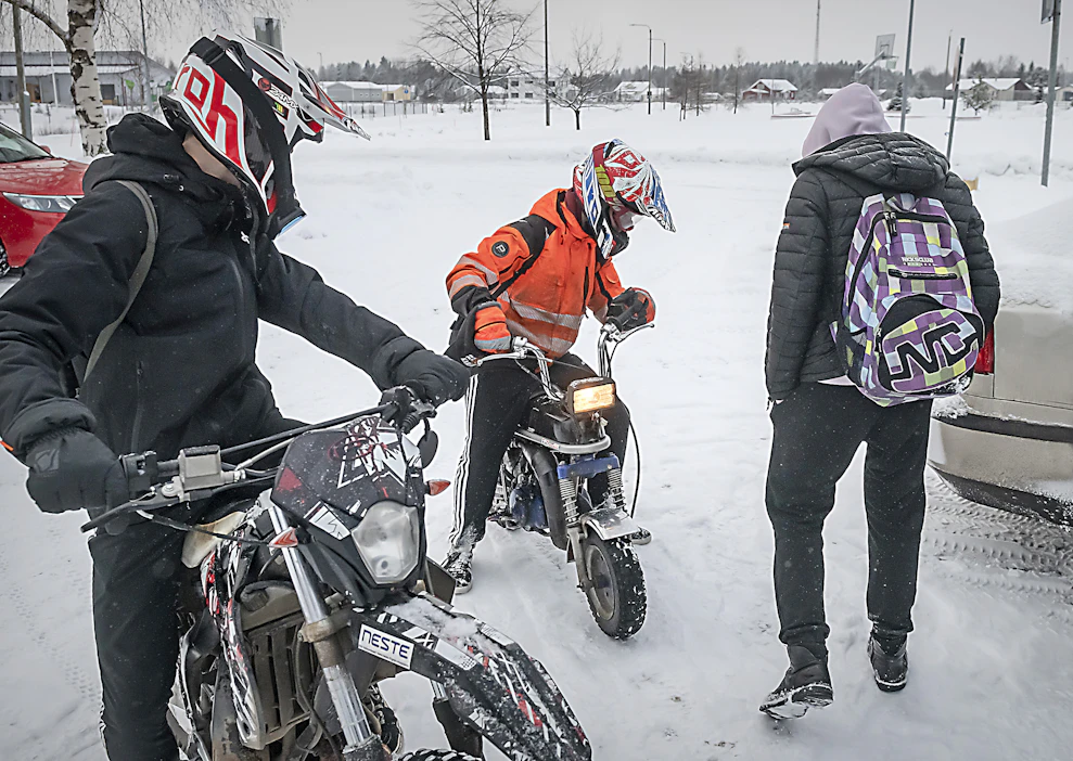 Konealan työnantajille mopoharrastajat ovat erittäin kiinnostavia ja potentiaalisia tulevaisuuden ammattilaisia. Arkistokuva.