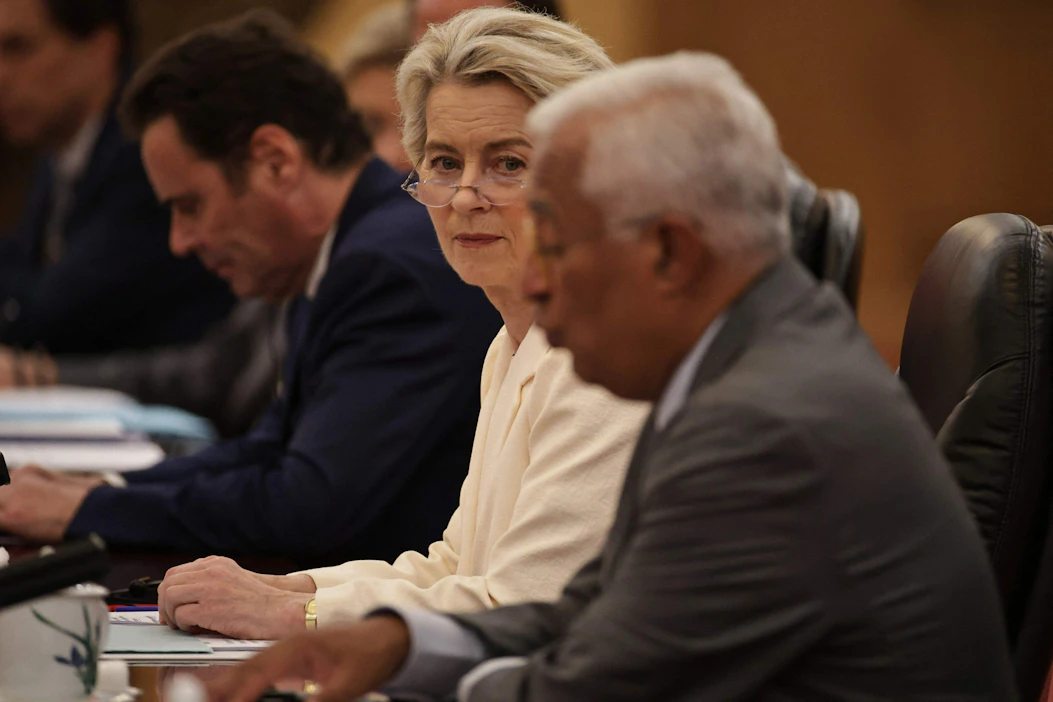 EU-komission puheenjohtaja Ursula von der Leyen ja Eurooppa-neuvoston puheenjohtaja Antonio Costa ovat vierailleet tänään Pekingissä. LEHTIKUVA/AFP.