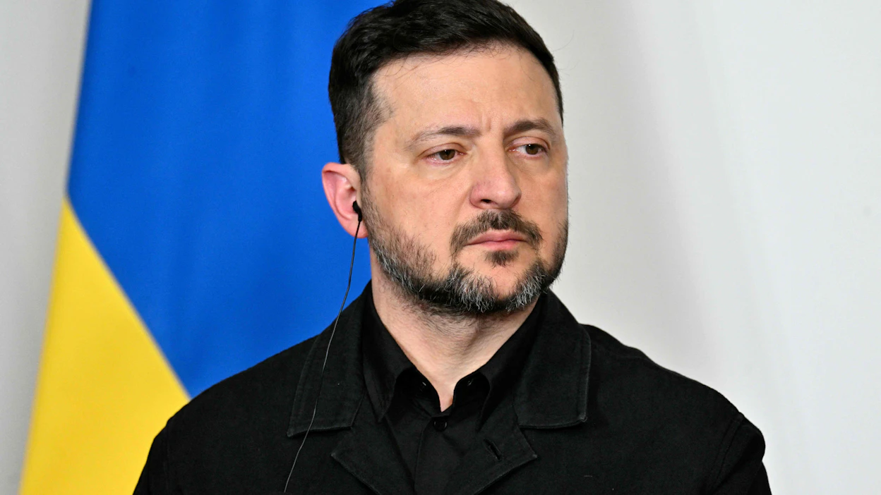 "Jokainen venäläisestä öljystä maksettu dollari menee sotakassaan", sanoo Ukrainan presidentti Volodymyr Zelenskyi. AFP/LEHTIKUVA.