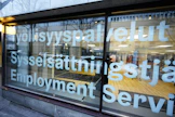 Yhteensä työttömiä oli 288 000. LEHTIKUVA / VESA MOILANEN. 
