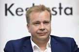 Keskustan kannatus on Helsingin Sanomien gallupeissa korkeimmillaan yli kahteen vuoteen. Kuvassa keskustan puheenjohtaja Antti Kaikkonen. LEHTIKUVA / Vesa Moilanen. 