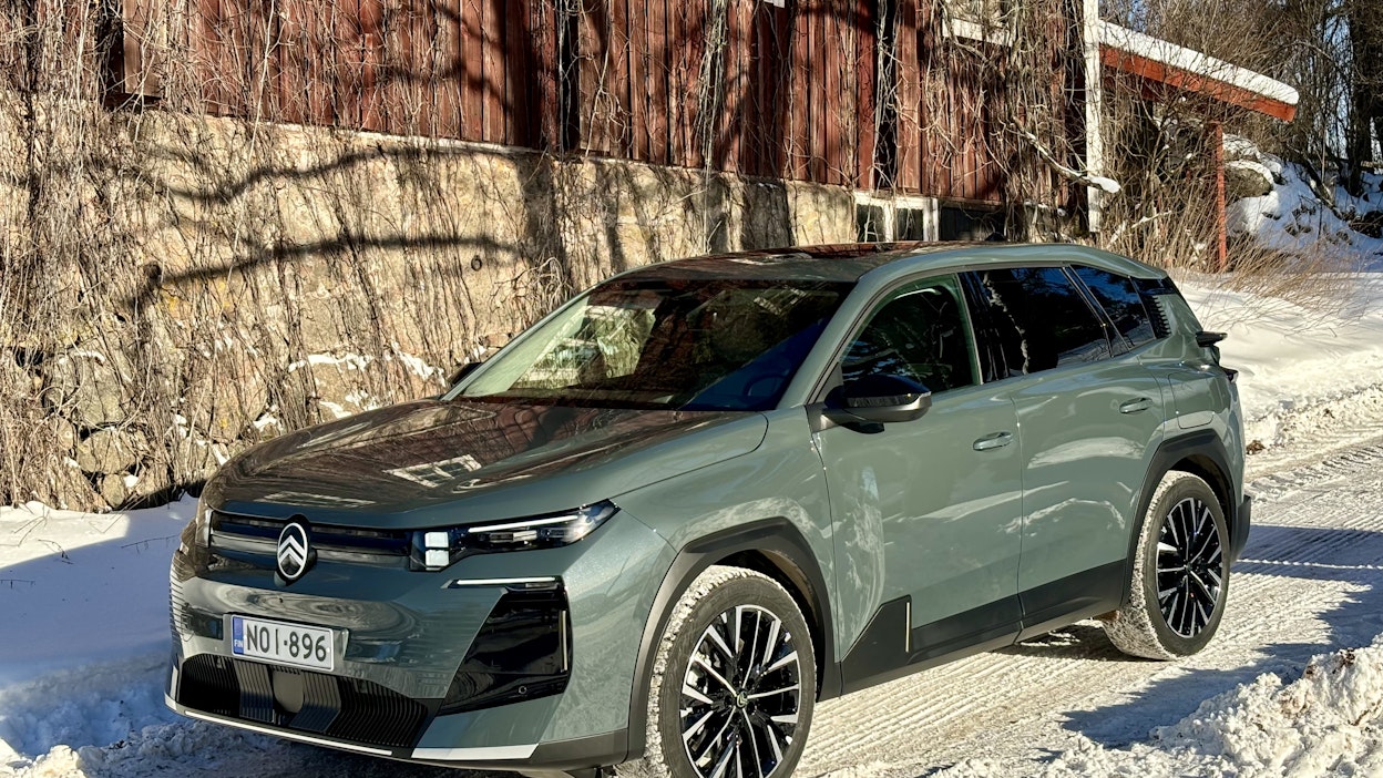 Citroënin lippulaivana toimii uusi C5 Aircross.