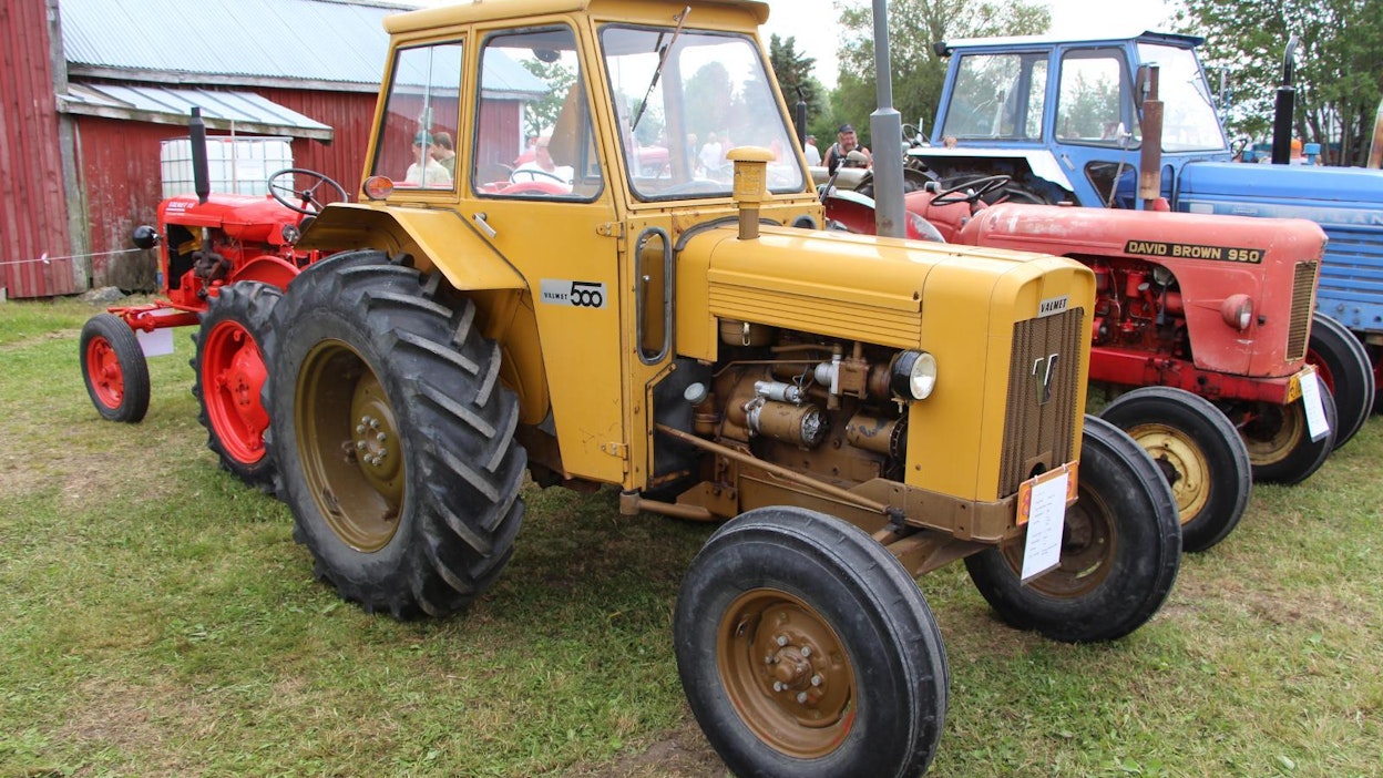 Valmet 500 -traktoria valmistettiin vuosina 1968–71 Jyväskylässä ja Suolahdessa.