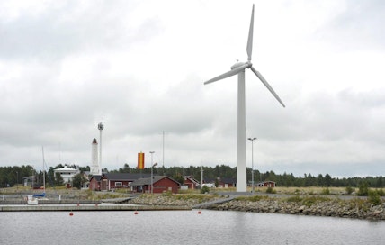 Lappeenrannan teknillinen yliopisto kysyi tuulivoimalan äänen häiritsevyydestä Lappeenrannassa ja Merijärvellä asuvilta. LEHTIKUVA / Martti Kainulainen