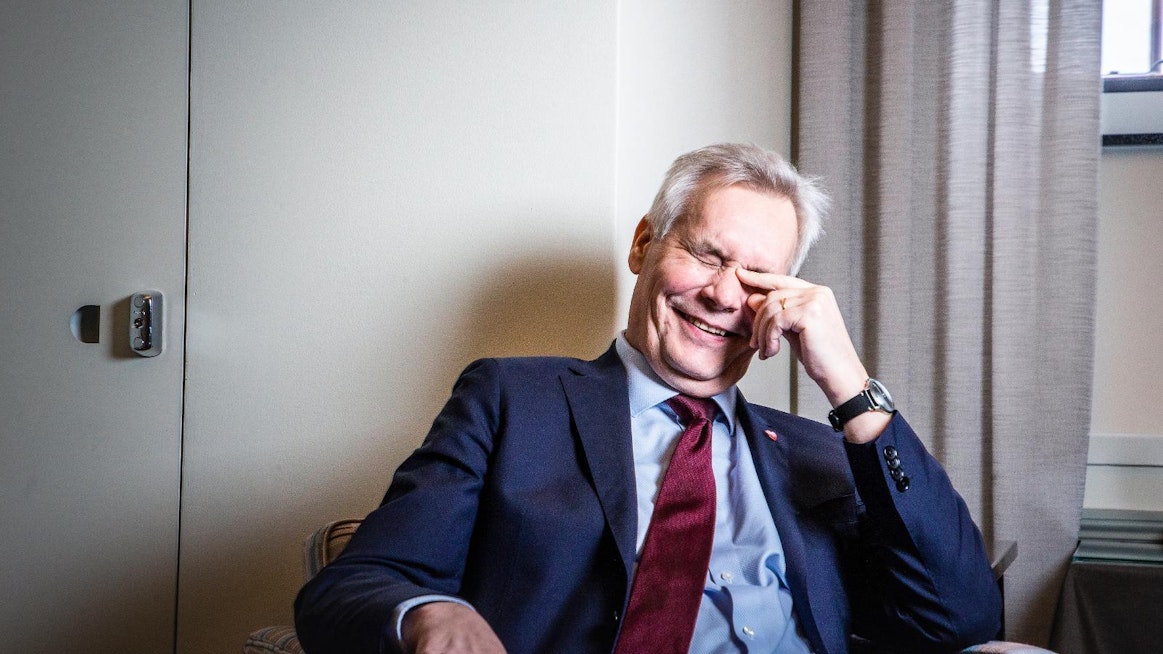 "Viljelijöiden tukeminen on perusteltua, koska ilman tukea meillä ei ole omaa ruuantuotantoa eikä niin puhdasta ruokaa kuin nyt. SDP arvostaa kovasti suomalaisia maanviljelijöitä ja heidän työtänsä. Mutta sielläkin pitää tapahtua kehitystä", puheenjohtaja Antti Rinne sanoo ja muistuttaa, että kuluttaja voi luottaa kotimaiseen ruokaan.