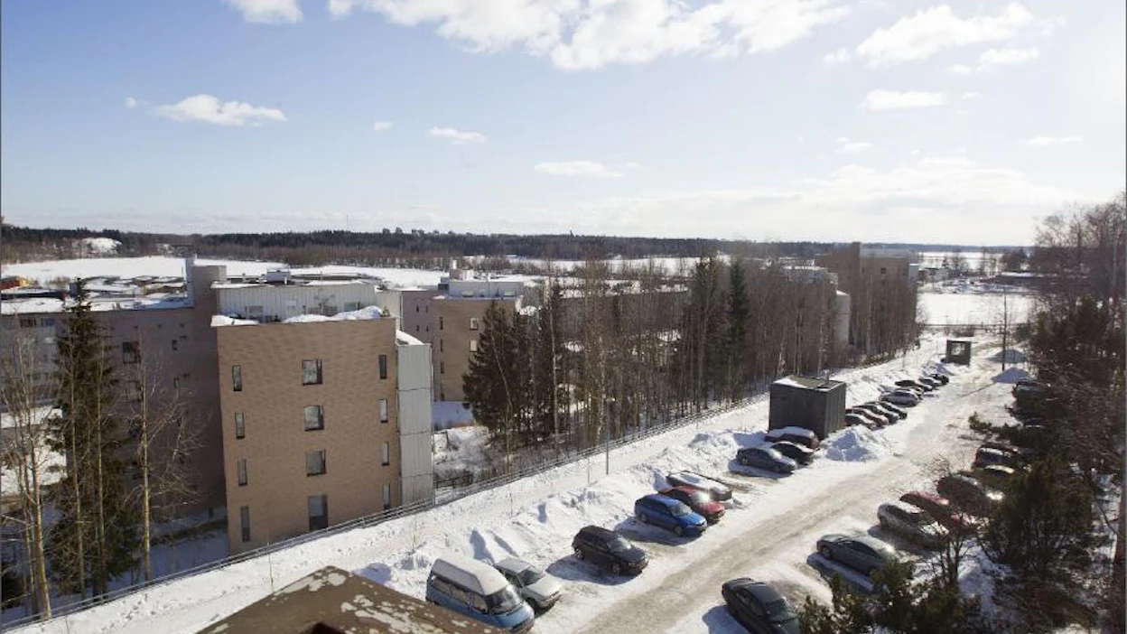 Ihmetystä herättää kysymys, kenen taskuun ovat menneet vuoden 2005 jälkeen tapahtuneet asuntojen neliöhintojen lähes 50 prosentin nousut, Yrjö A. Palosuo kirjoittaa. Markku Vuorikari