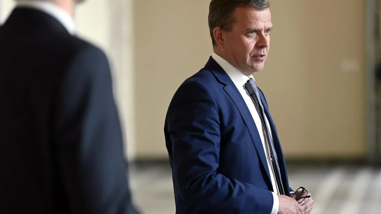 Orpo myös sanoi ymmärtävänsä niitä kokoomuslaisia, jotka ovat huolissaan suunnasta, johon elpymispaketti EU:ta vie. LEHTIKUVA / HEIKKI SAUKKOMAA