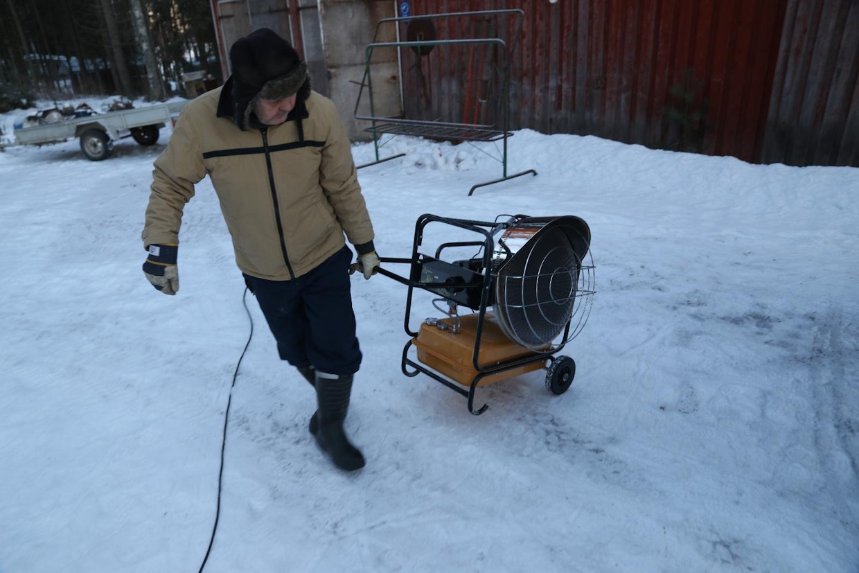 Shizuoka Seiki soveltuu erityisesti työmailla tapahtuvaan lämmitykseen. Siirtelyä helpottaa kahva ja suuret renkaat. Lämmitystehoa on rutkasti, 32,5 kW.