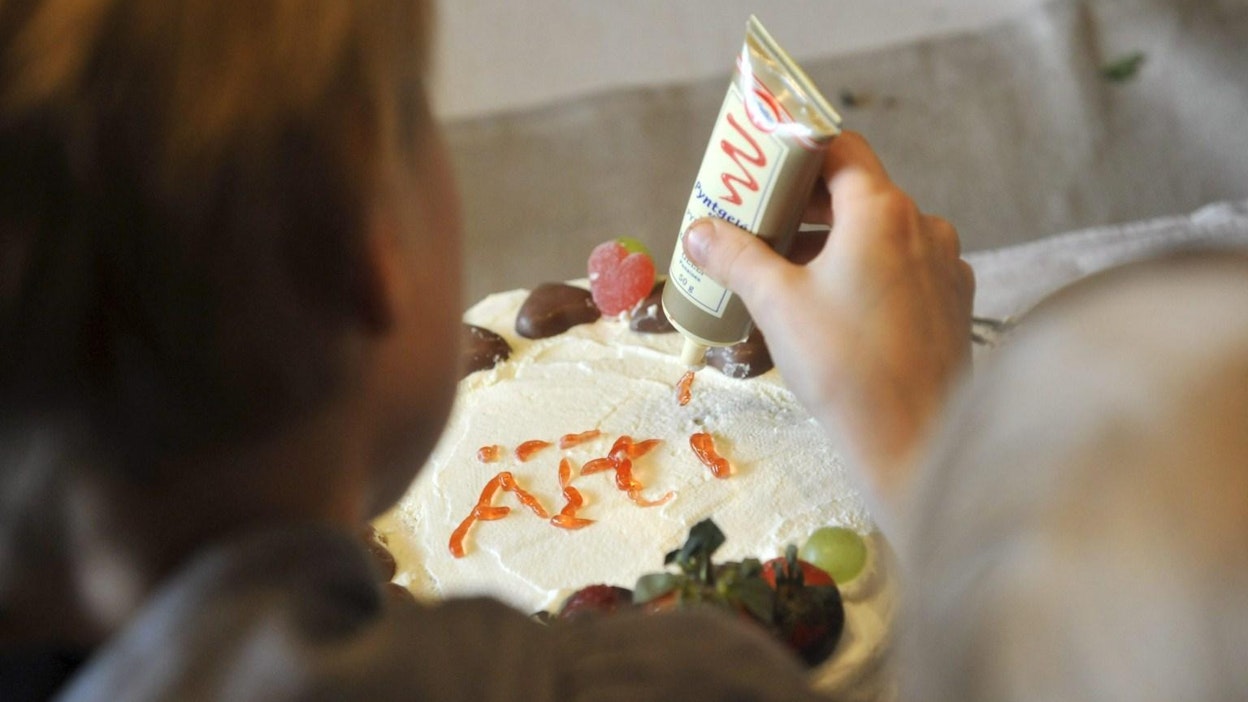 Äitienpäivää on vietetty Suomessa vuodesta 1918. LEHTIKUVA / Vesa Moilanen