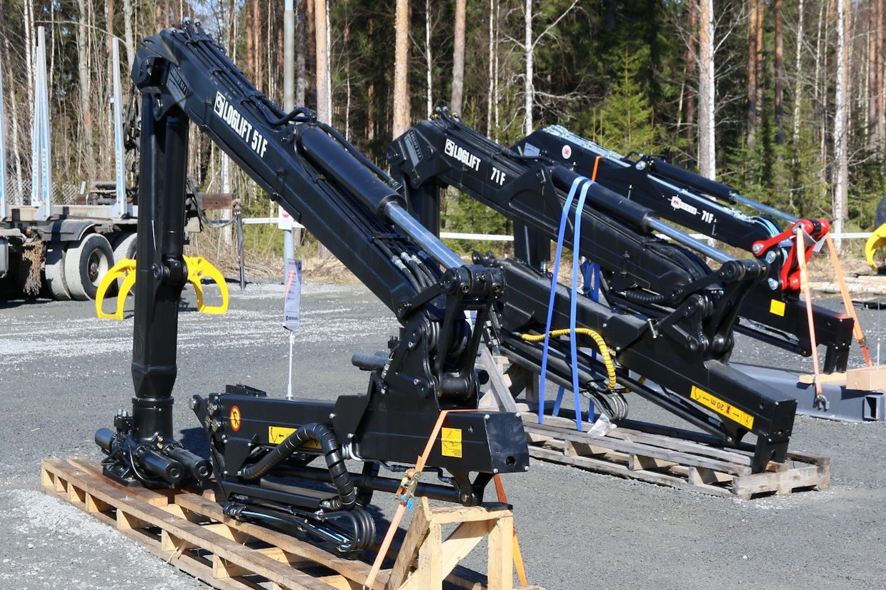 Etualan kaksi Loglift-nosturia ovat vaihtokunnostettuja malleja. Niitä on tarjolla vaihtoehdoksi kuormatraktorinostureille vaadittavan kymmenvuotiskatsastuksen tilalle. Myös uusia Logliftin seuraajan, Meseran, nostureita on tarjolla.