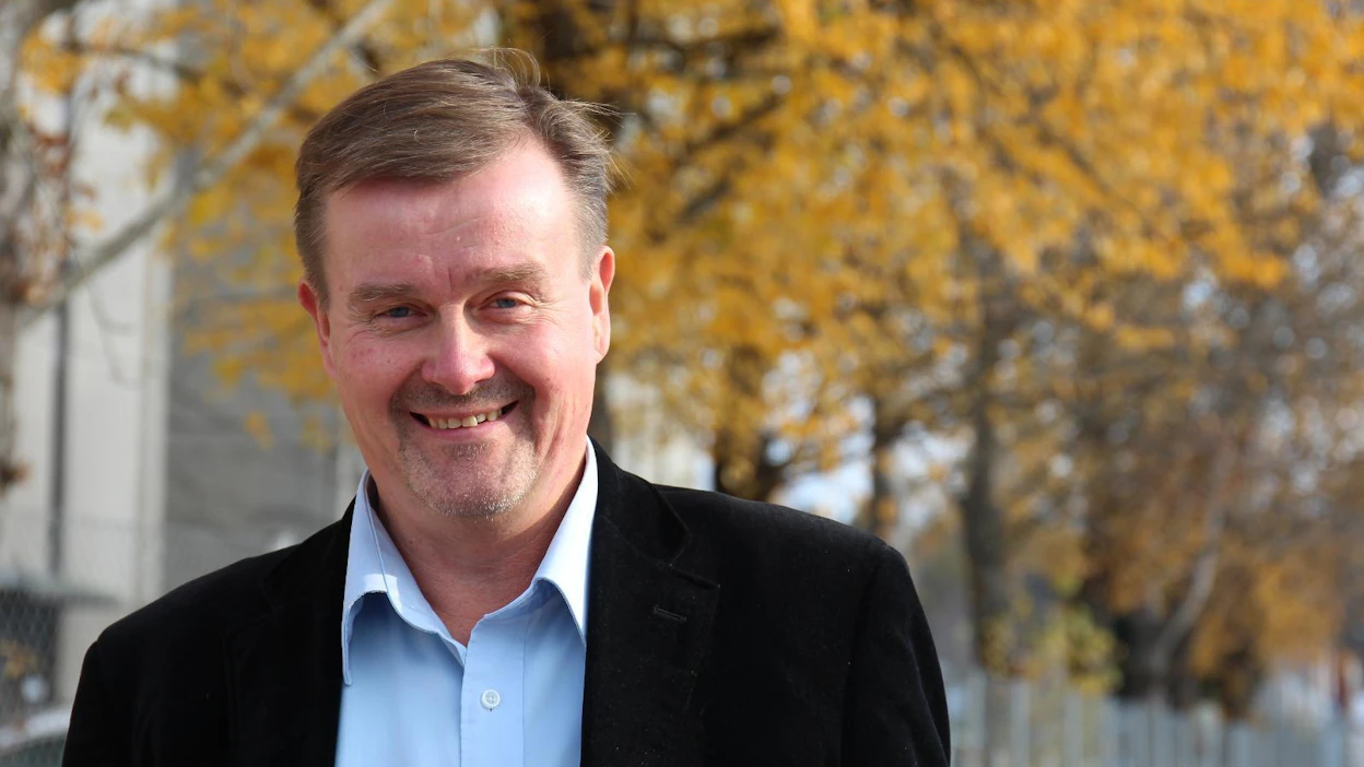 Suomen Hippoksen toimitusjohtaja Vesa Mäkinen vahvistaa valtuuskunnan kokoontuvan kaikella todennäköisyydellä maaliskuussa ylimääräiseen kokoukseen.
