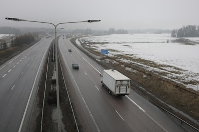 Velvoite koskee päästökaupan ulkopuolisia aloja, eli liikennettä, maataloutta, rakennusten lämmitystä ja jätehuoltoa.