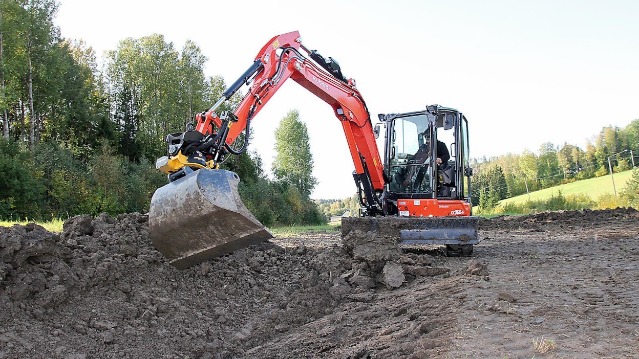 Kubota KX060 tuli vertailuun mukaan tuoreena uutuutena.