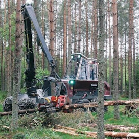 Forestline on uusi ruotsalainen metsäkonemerkki. Kombikone on toteutettu kilpailijoista poikkeavalla tavalla, sillä takaosaksi voidaan vaihtaa joko hakkuuseen tai puun ajoon varustettu kärry.