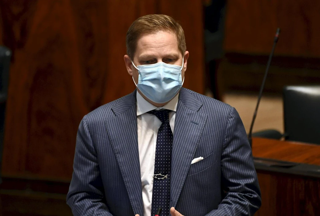 Markus Lohen (kesk.) mukaan passin lopullinen muoto ratkaistaan sosiaali- ja terveysvaliokunnassa huomenna tiistaina. LEHTIKUVA / Vesa Moilanen