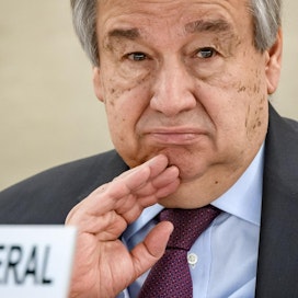 Monille naisille ja tytöille uhka on suurin siellä missä pitäisi olla turvallisinta, YK:n pääsihteeri Antonio Guterres sanoi. LEHTIKUVA/AFP