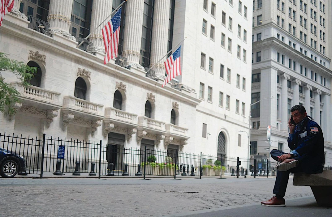 Wall Streetillä laaja S&P 500 -indeksi oli kaupankäynnin alkuvaiheessa 2,7 prosentin alamäessä. LEHTIKUVA/AFP