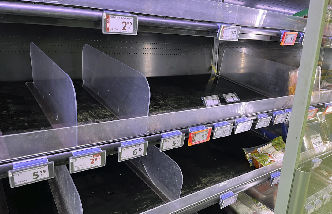 Kauppojen jauhelihahyllyt ovat ajoittain olleet täysin tyhjiä.