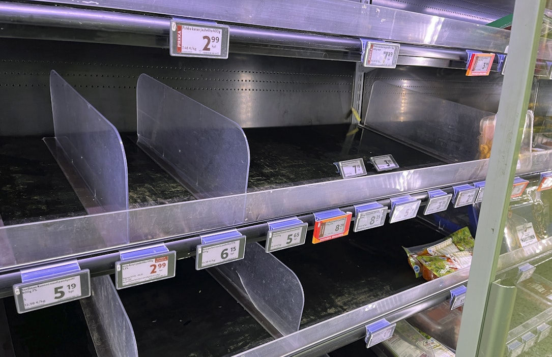 Kauppojen jauhelihahyllyt ovat ajoittain olleet täysin tyhjiä.