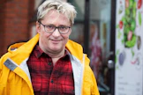 Mikael Jungner kertoo muuttaneensa suhtautumistaan maatalouteen vuosien saatossa. Nyt hän kertoo tuntevansa  huolta kannattavuuskriisissä kamppailevan maatalouden tulevaisuudesta.