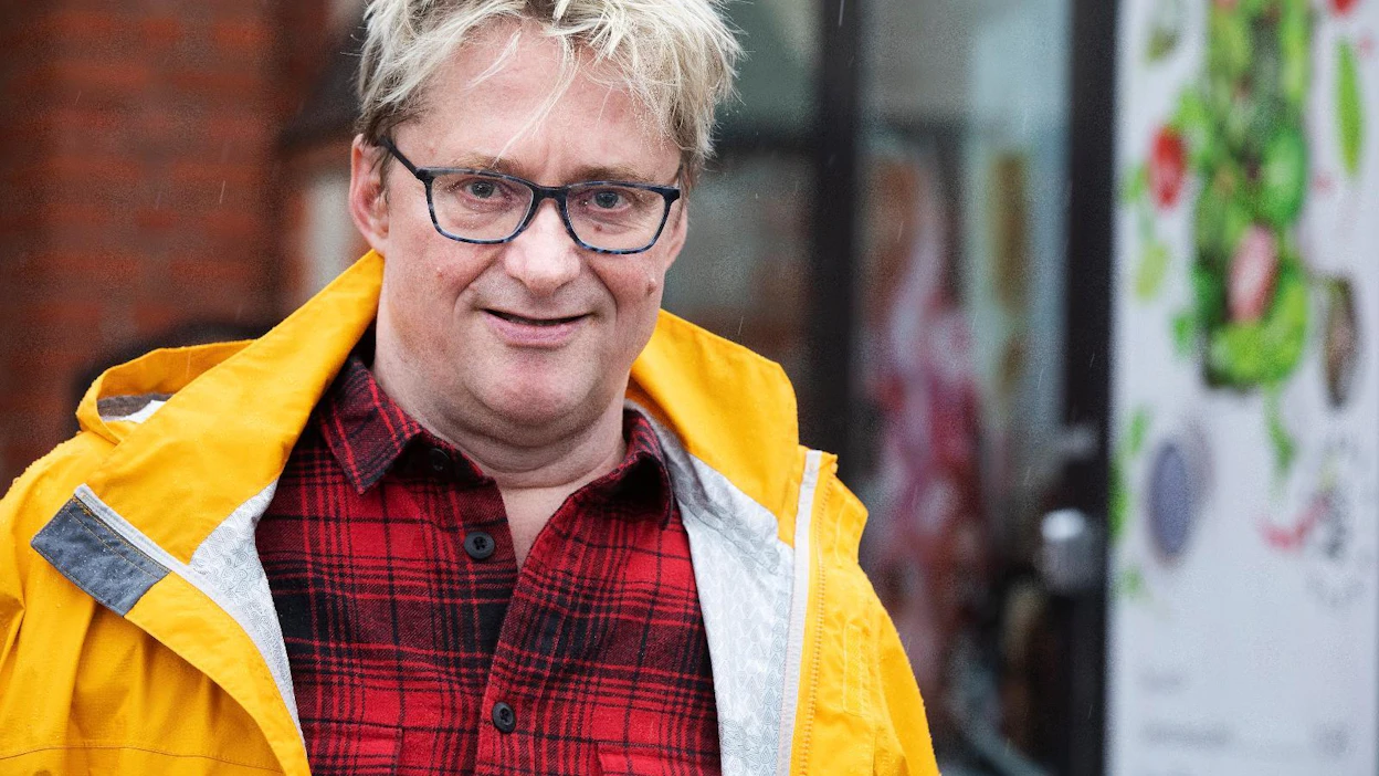 Mikael Jungner kertoo muuttaneensa suhtautumistaan maatalouteen vuosien saatossa. Nyt hän kertoo tuntevansa huolta kannattavuuskriisissä kamppailevan maatalouden tulevaisuudesta.