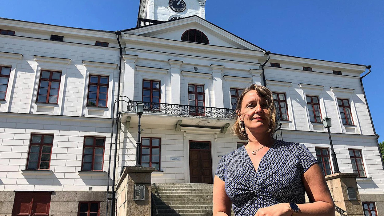 Kristiinankapungin kaupunginjohtaja Mila Segervallin mukaan kaupunki on tuulivoimalle hyvä kohde: ”Täällä tuulee paljon!"