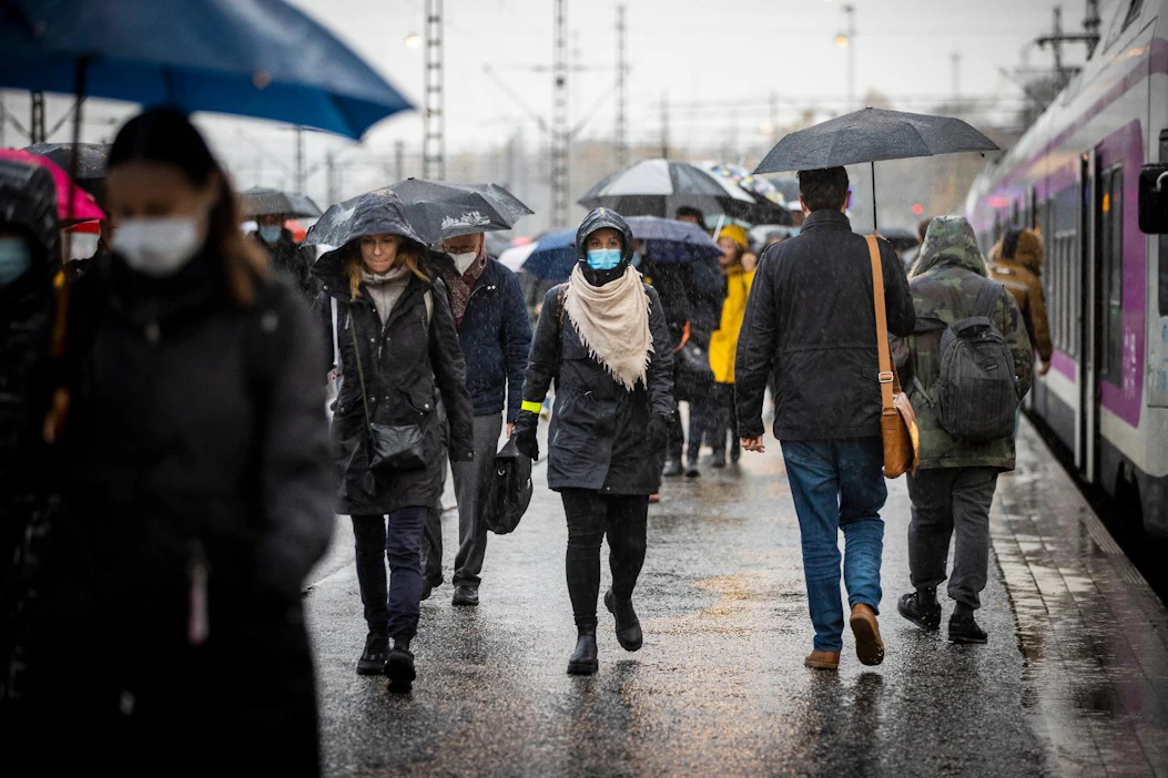 Työmatkaliikenne Helsingin keskustaan ja sieltä ulos voi olla tulevaisuudessa huomattavasti vähäisempää, kun etätyöt ja monipaikkainen työskentely yleistyvät.