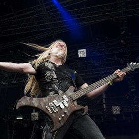 Nightwishin tuleva kiertue toteutetaan Hietalan lähdöstä huolimatta sijaisbasistin kanssa.