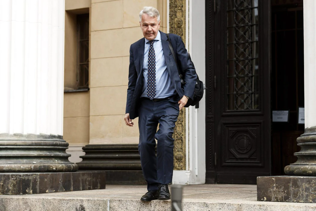 Ulkoministeri Pekka Haavisto arvioi eilen, että Kreikan ja Turkin tulehtuneiden suhteiden käsittely tulee viemään kokouksessa paljon aikaa. LEHTIKUVA / Roni Rekomaa