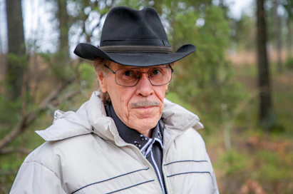 "Hirveän yön jälkeen valkeni kuulas aurinkoinen aamu ja meri oli aivan tyyni. Silloin todella ymmärsi luonnon voiman", Eki Jantunen muistelee Estonian onnettomuutta.