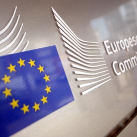 Komission mukaan euroalueen luottamuksessa on mitattu sen mittaushistorian jyrkin kuukausitason lasku. LEHTIKUVA / Markku Ulander