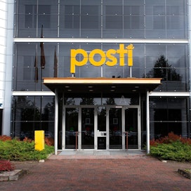 Postikiistassa on ollut useita käänteitä vuosien aikana, mutta nyt postialan ja pakettilajittelijoiden työehtosopimuksista on sovittu.