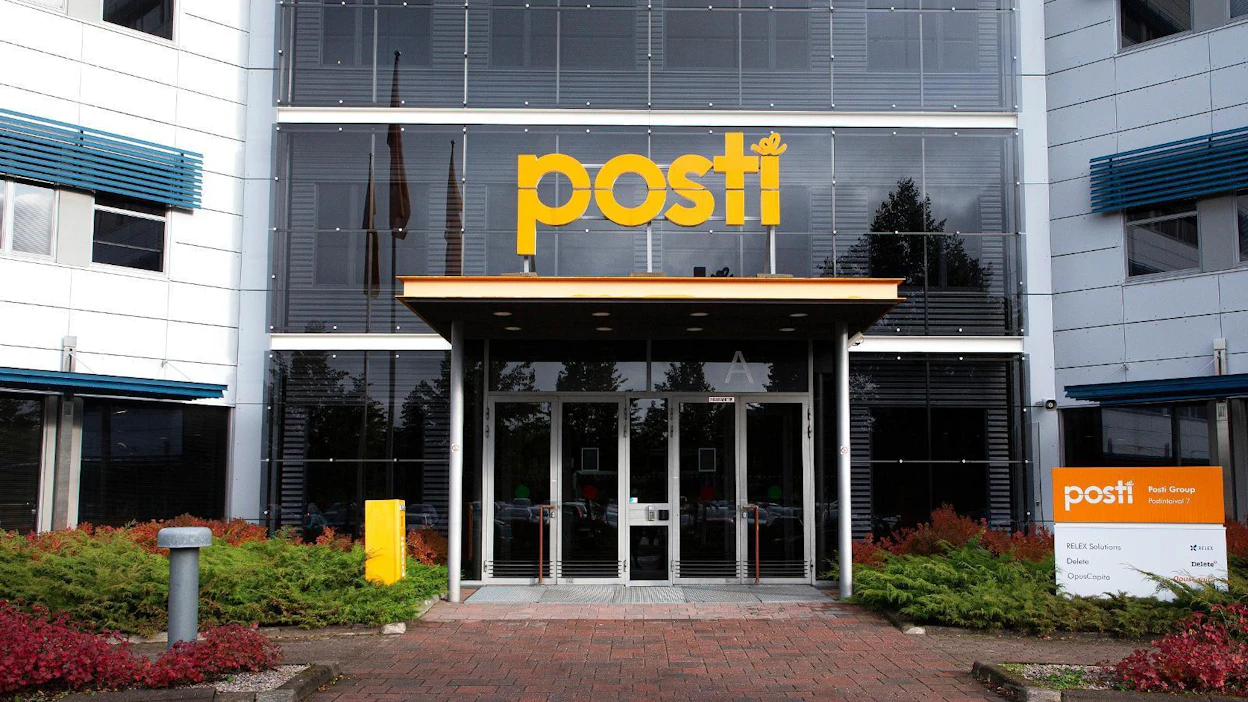 Postikiistassa on ollut useita käänteitä vuosien aikana, mutta nyt postialan ja pakettilajittelijoiden työehtosopimuksista on sovittu.