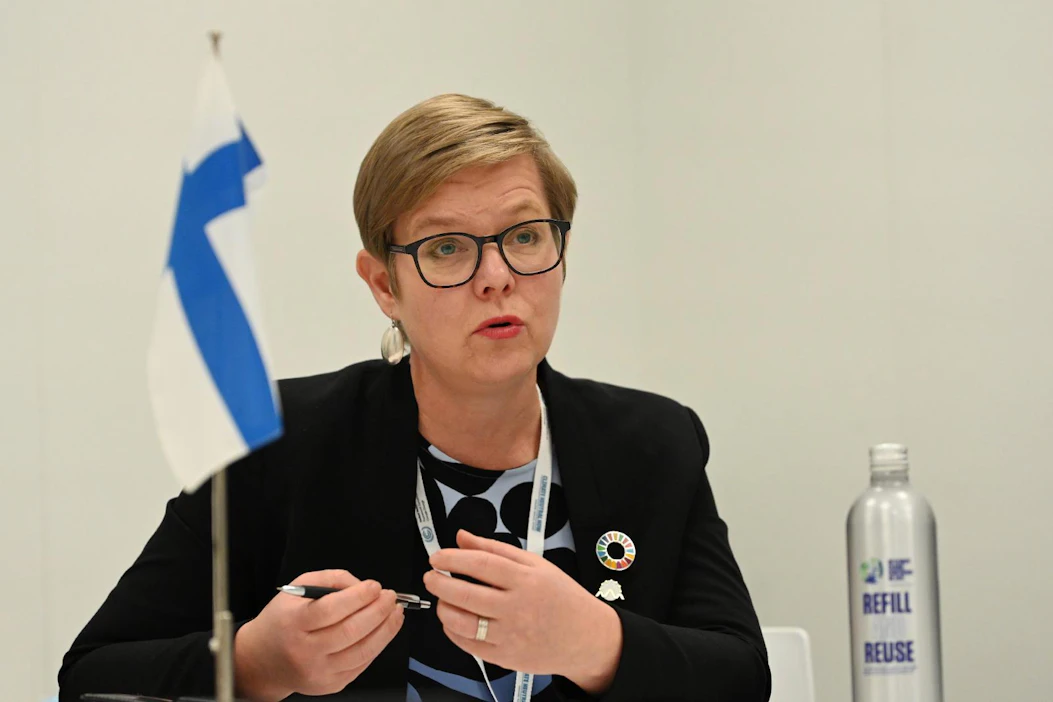 Sisäministeri Krista Mikkosen mukaan siirtolaisvirtojen avulla tehtyyn hybridivaikuttamiseen voidaan reagoida hyvin jo nykyisen lainsäädännön puitteissa.