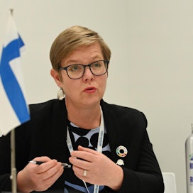Sisäministeri Krista Mikkosen mukaan siirtolaisvirtojen avulla tehtyyn hybridivaikuttamiseen voidaan reagoida hyvin jo nykyisen lainsäädännön puitteissa.