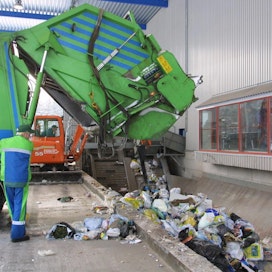 Jäteyhtiöt ja kierrätys kuuluvat vastuullisesti sijoittavien rahastojen yhtiöpoimintoihin. Kuvituskuva on Suomesta.