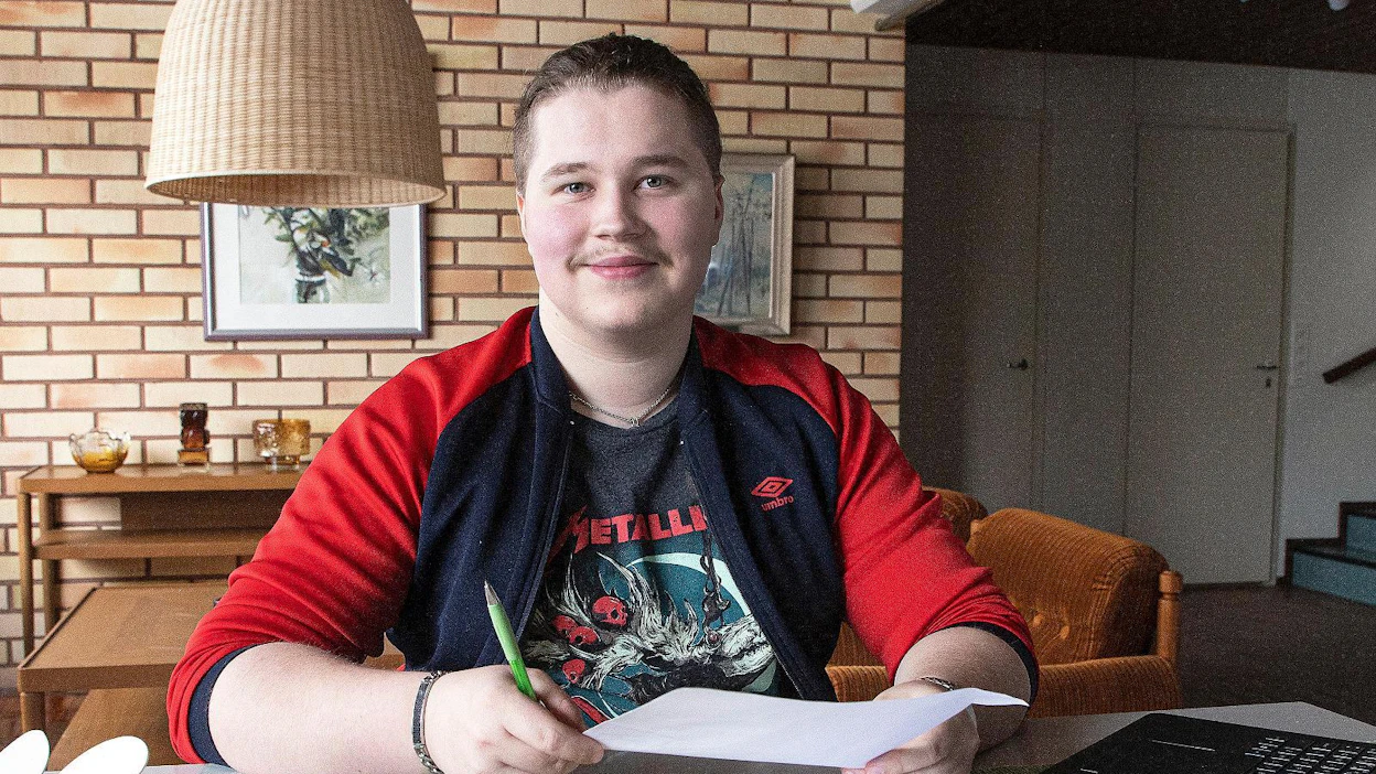 Kirjoitusten jälkeen Otto Selkee ehtii keskittyä hyvin kesäkuussa pidettäviin kuntavaaleihin. Hän on Ruoveden nuorin kuntavaaliehdokas, ja mukana Ruotu eli Ruoveden Etu -nimisen valitsijayhdistyksen listalla.