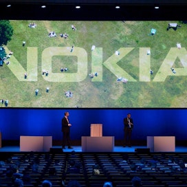 Nokia kertoo aloittavansa henkilöstövähennykset, jotka johtuvat Alcatel-Lucentin ostosta. Lehtikuva/AFP