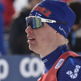 Iivo Niskanen hiihti kiertueen ensi kertaa urallaan maaliin, mutta ei pystynyt säilyttämään viitossijaansa.  LEHTIKUVA / Jussi Nukari